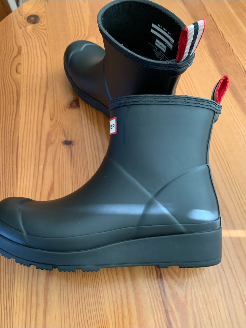 Hunter Black Short Rain Boots with Red Logo Trim - Picture 5 of 16